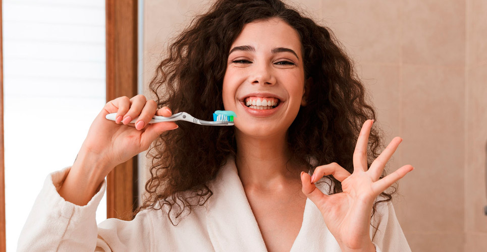 Sức khỏe răng miệng hàng ngày ở người lớn | Phòng thí nghiệm KIN